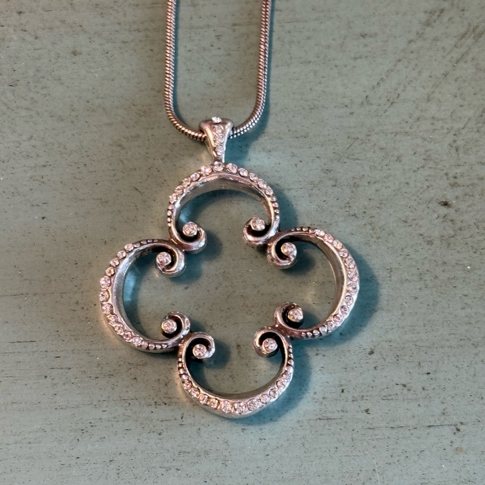 Beautiful Brighton Clover Pendant
Adjustable 16” to 18”